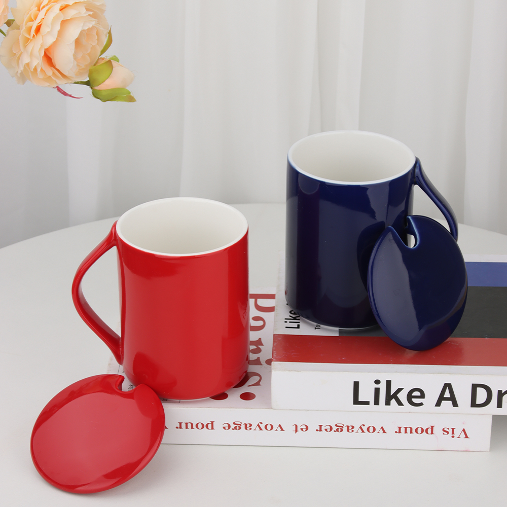 Ceramic Mug Set with Lids