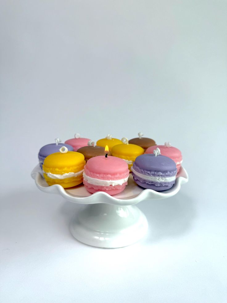 Macaron Candle