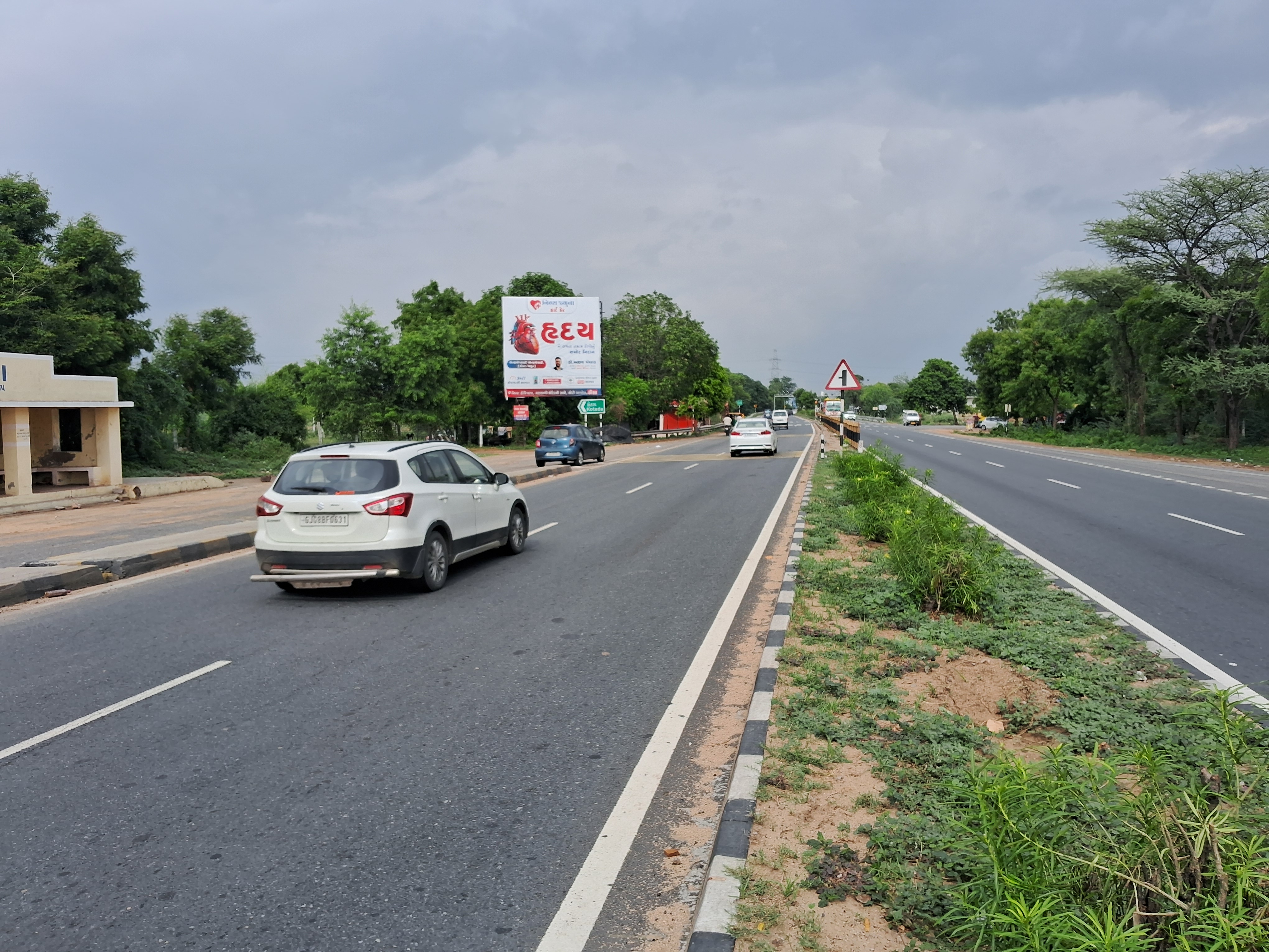 Mota Village — Nr Bus Stop — 20×21 ft — Deesa → Palanpur