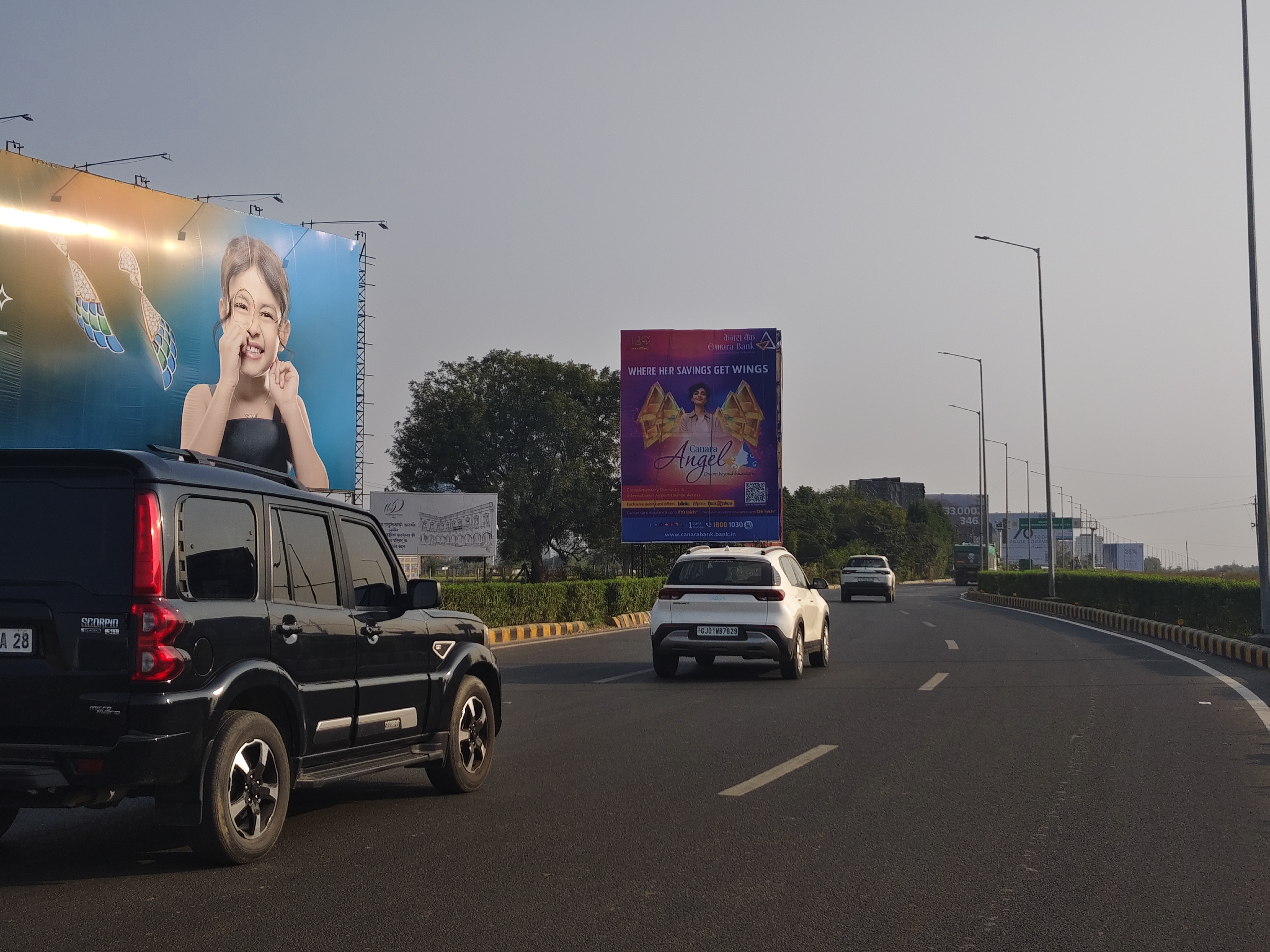 GIFT City — Shahpur Circle Entrance — 30×41 ft — Shahpur Circle → GIFT City