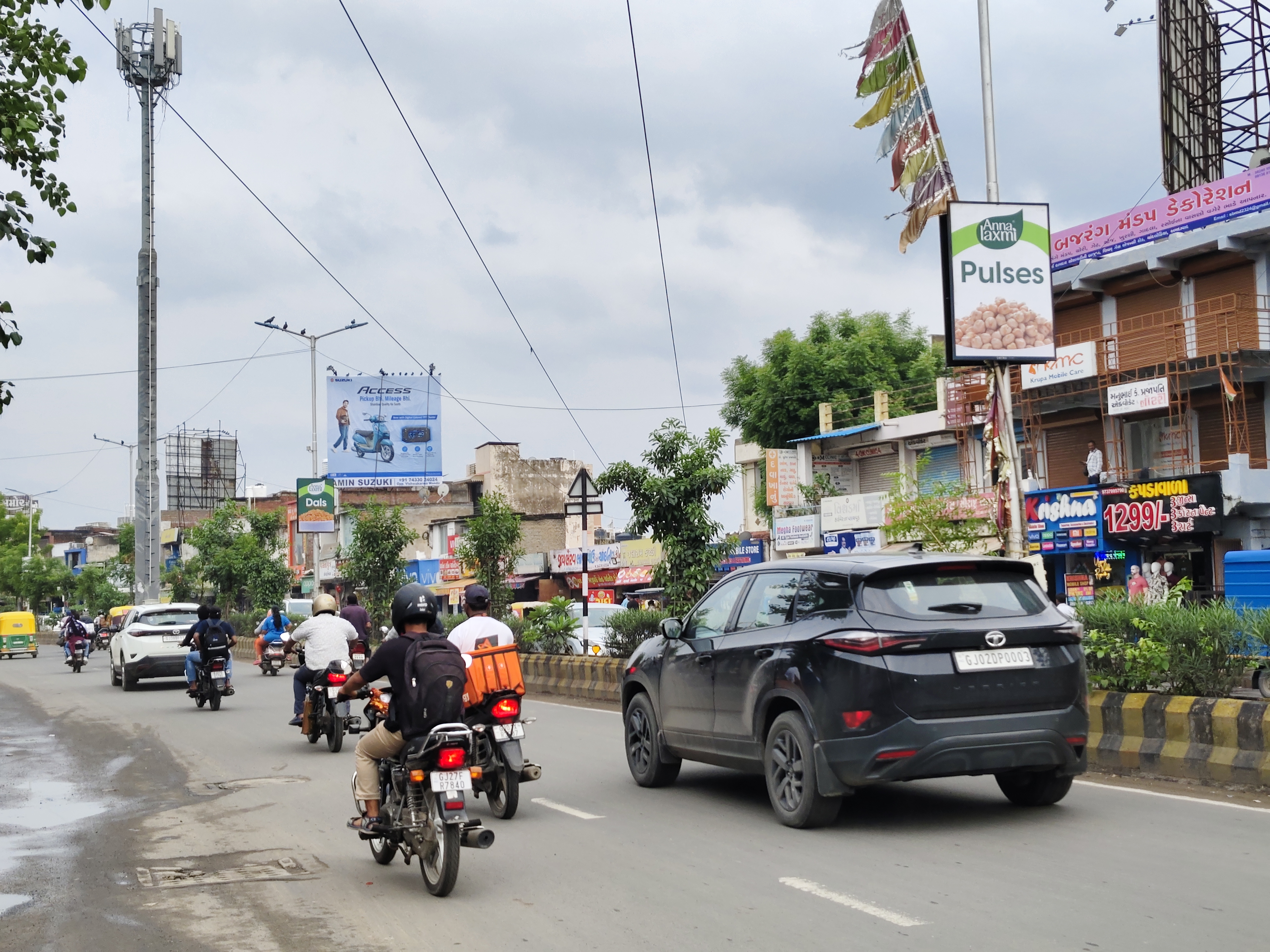 Chandalodiya — Nr. Silvar Star Circle — 20×20 ft — Gota → Akhbarnagar