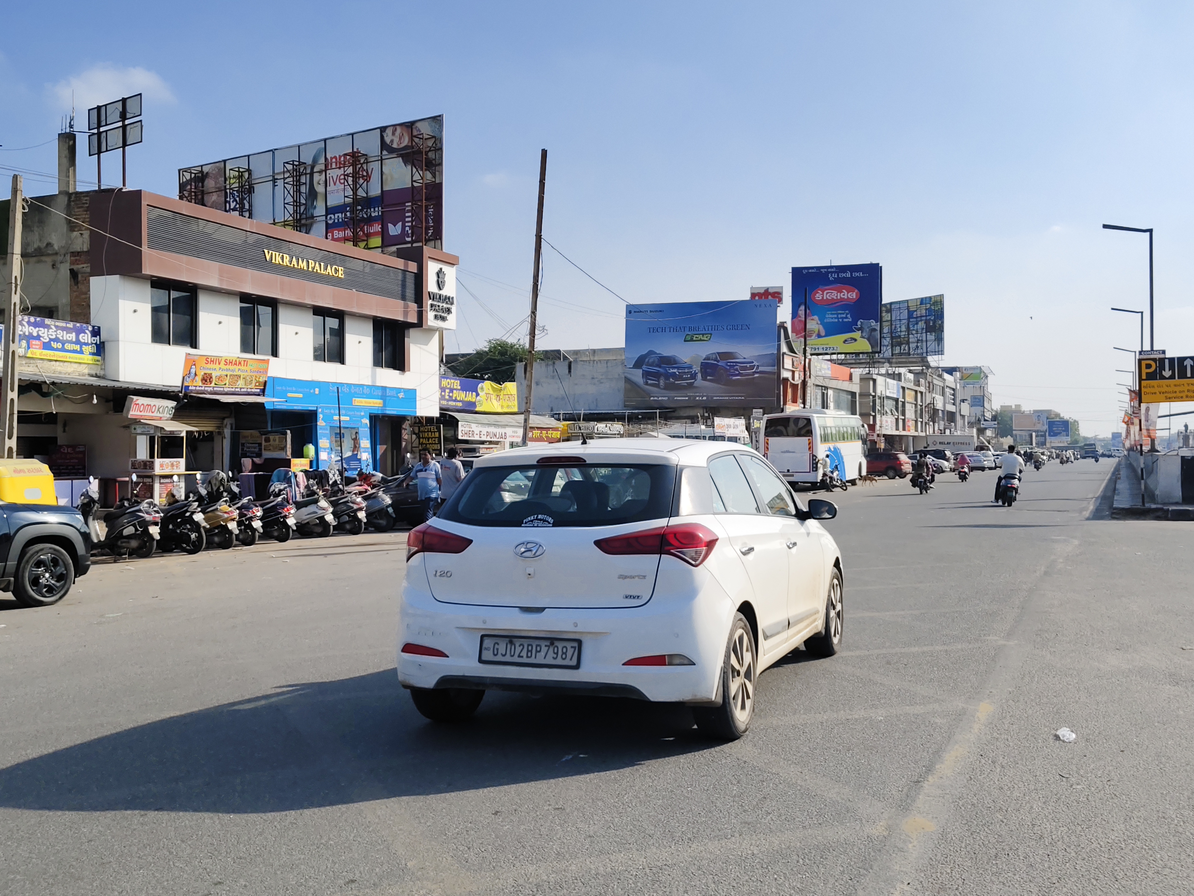 Modhera Circle — Opp. Rajkamal Petrol Pump — 35×23 ft — Palanpur → Ahmedabad