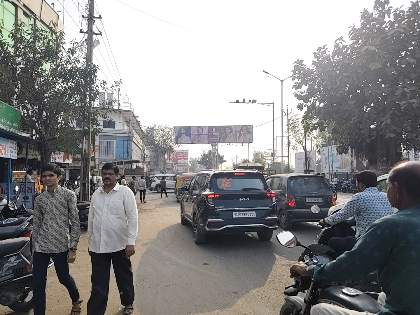 Mahavirnagar Circle (Purnima Dairy) — 45×10 ft — Mahavirnagar → Chhapariya