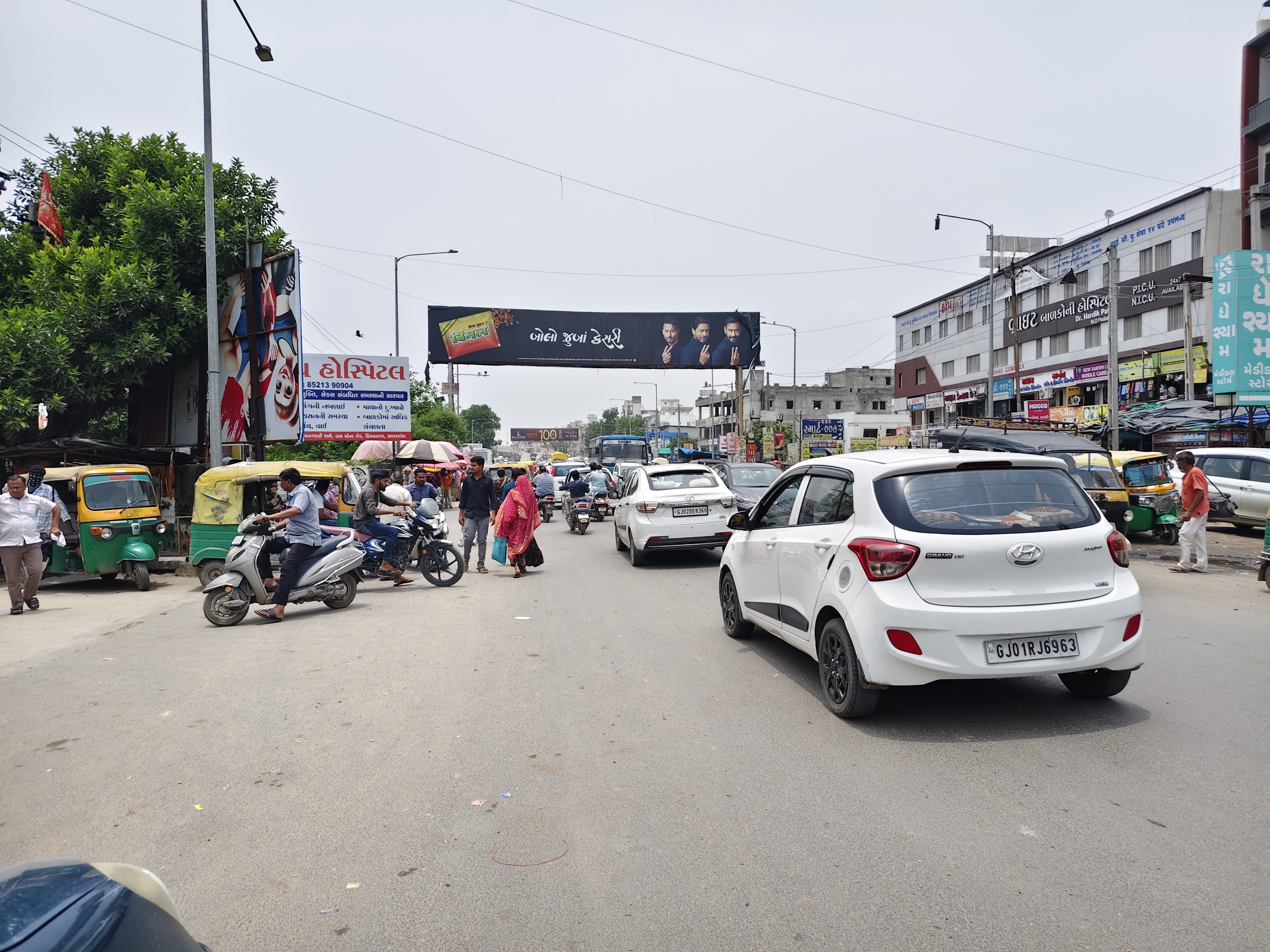 Bus Stand — 60×10 ft — Civil Circle → Motipura Circle
