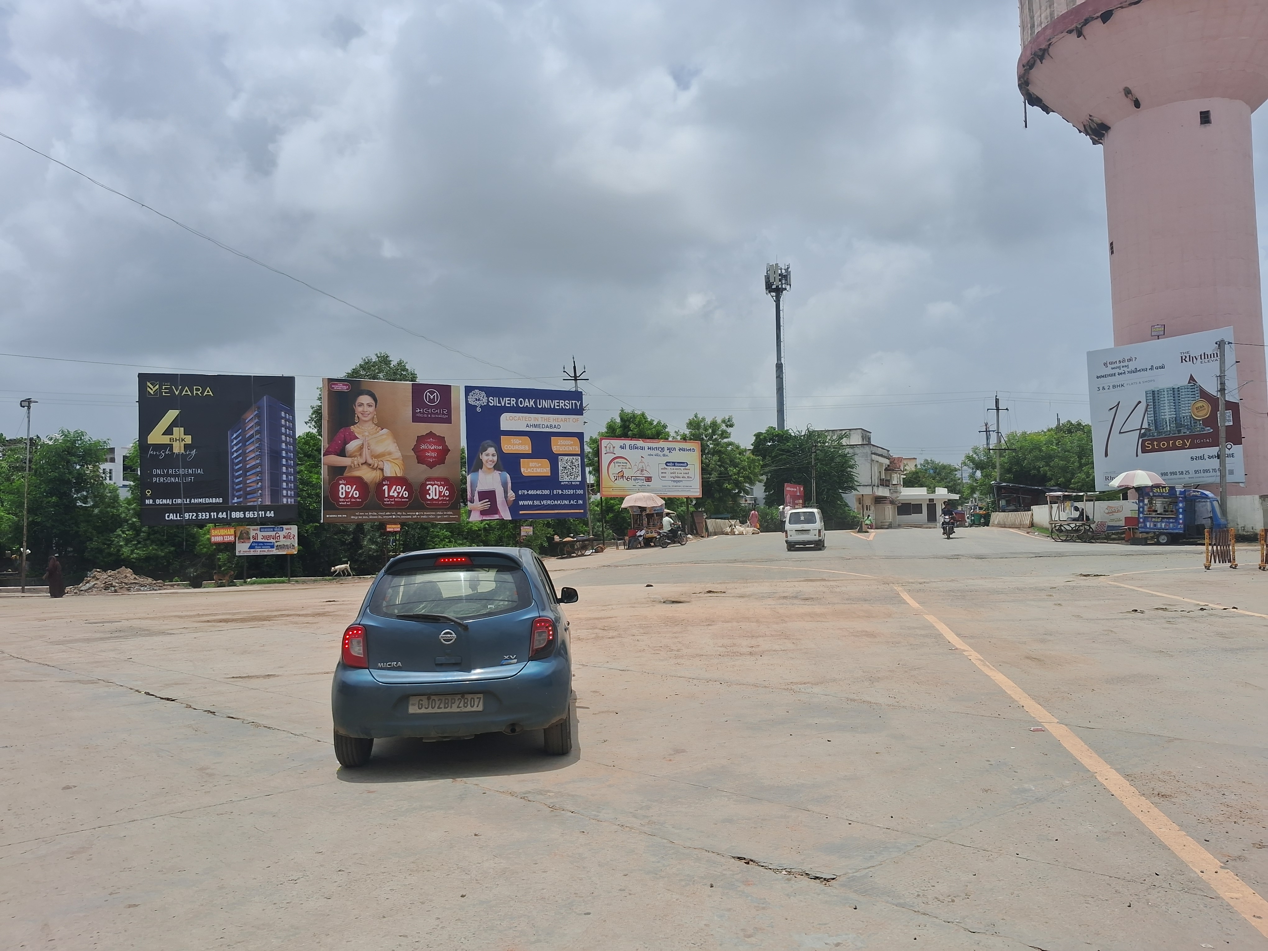 Umiyamata Temple — Umiyamata Temple Chowk — 20×21 ft — Temple Exit (RHS)