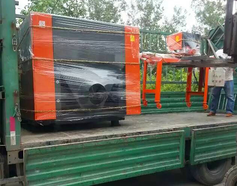 Cutting machine for parchment, trademark paper, label paper