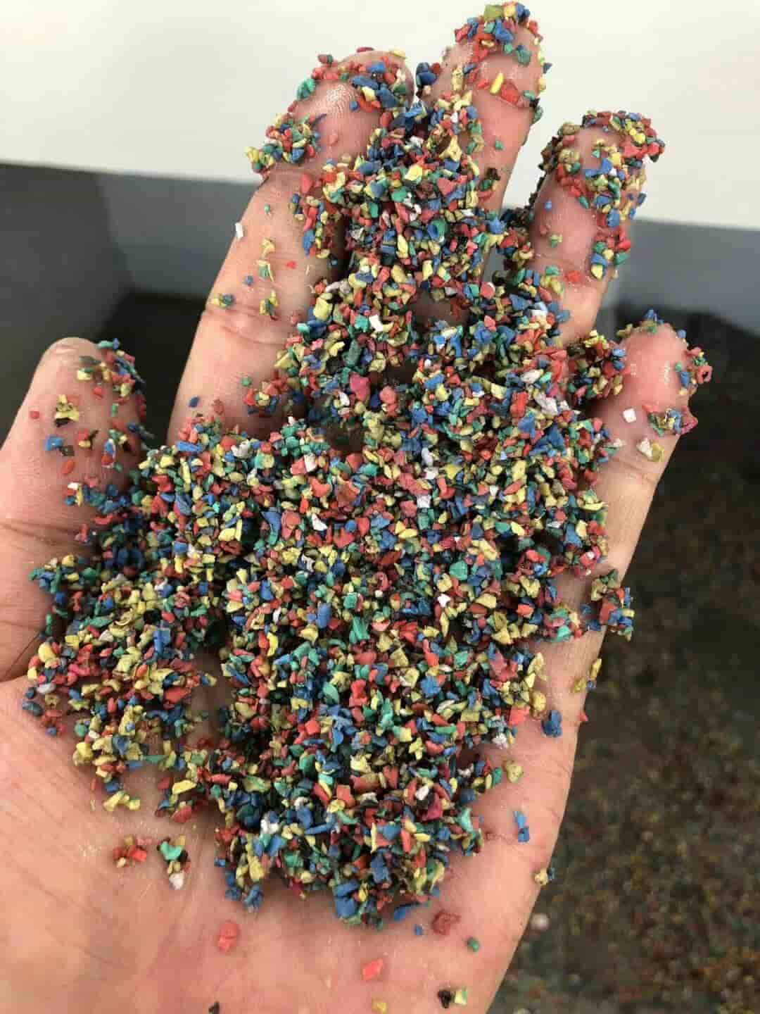 Circulating water type scrap copper wire sorting and recycling equipment