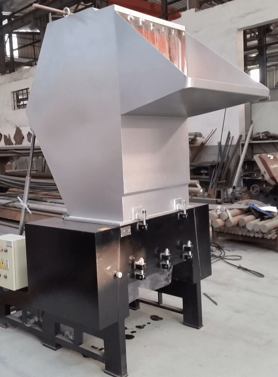 Flexible plastic waste crusher machine