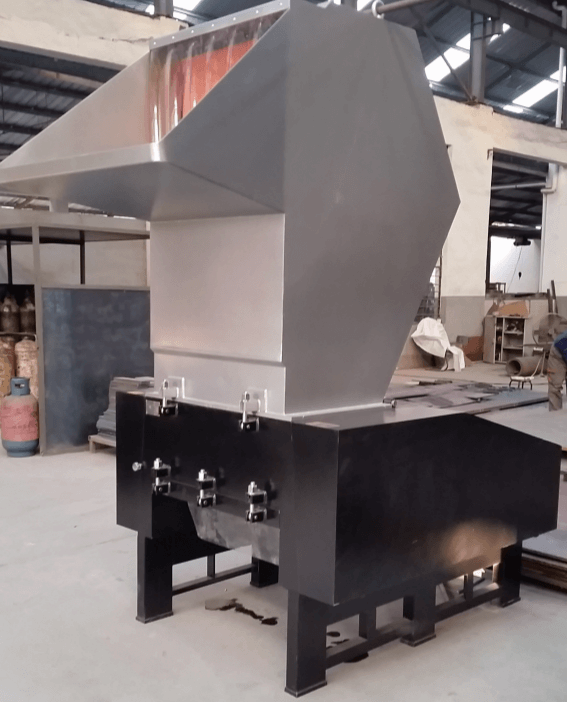 Flexible plastic waste crusher machine