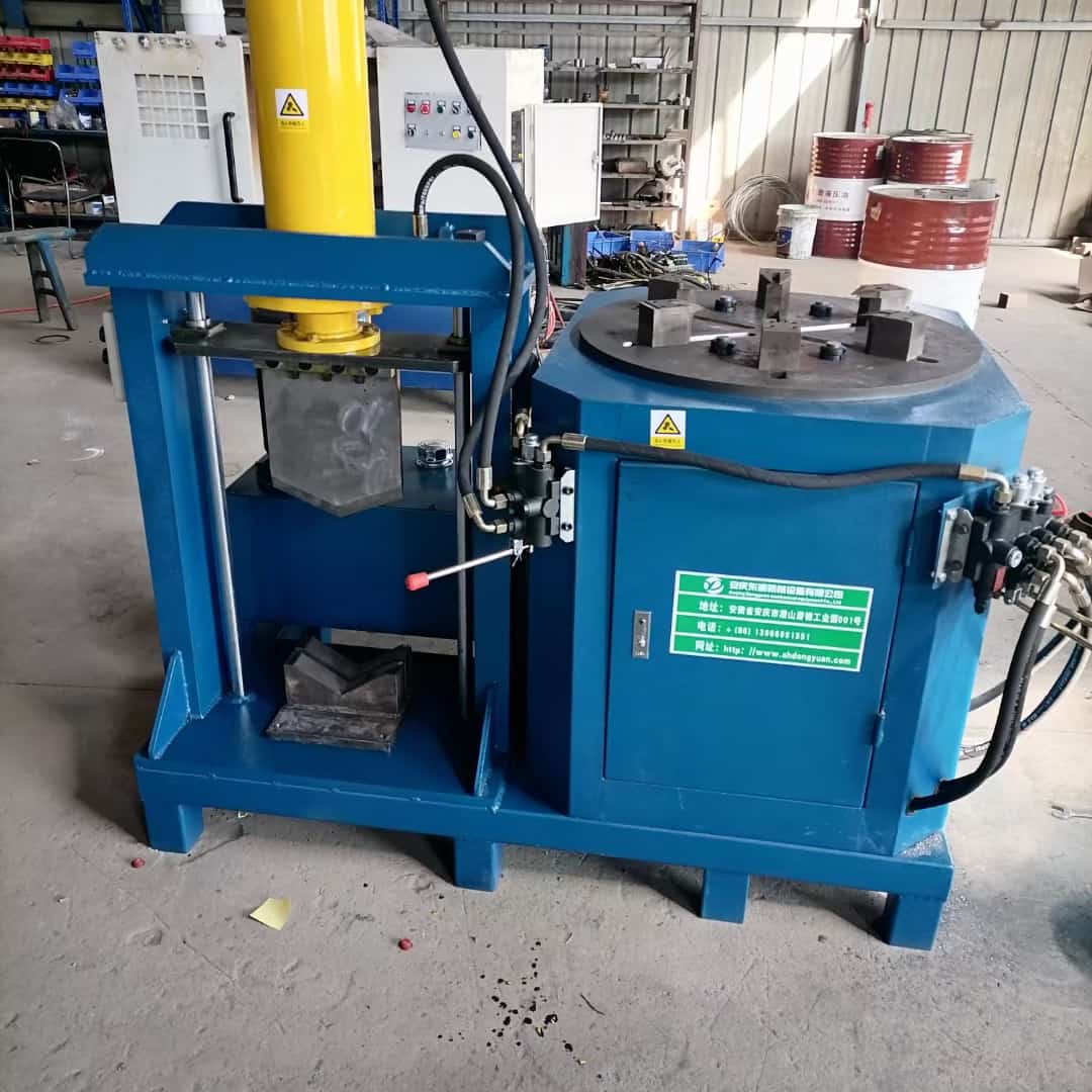 Hydraulic motor stator recycling machine