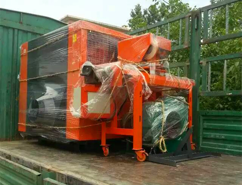 Cutting machine for parchment, trademark paper, label paper