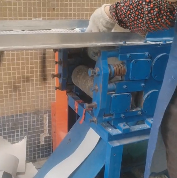 Blade type alu composite panel separator machine