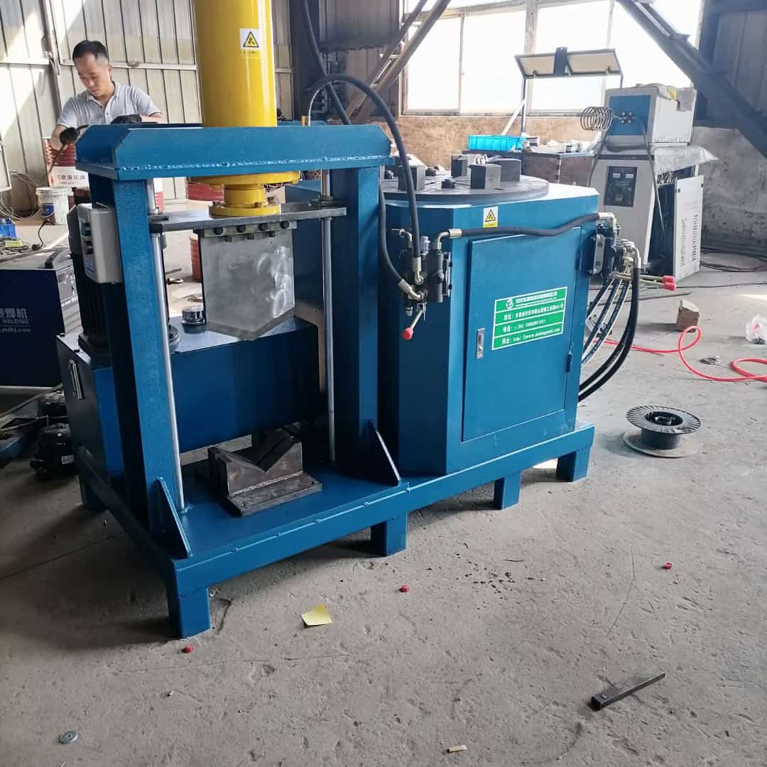 Hydraulic motor stator recycling machine
