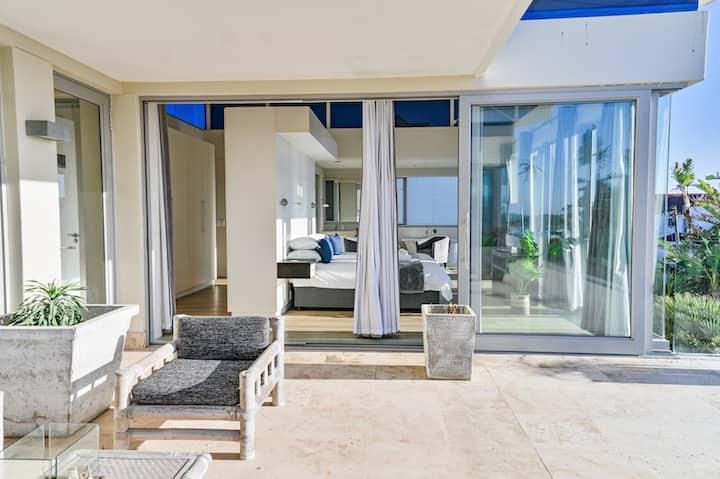  Gqeberha Summerstrand