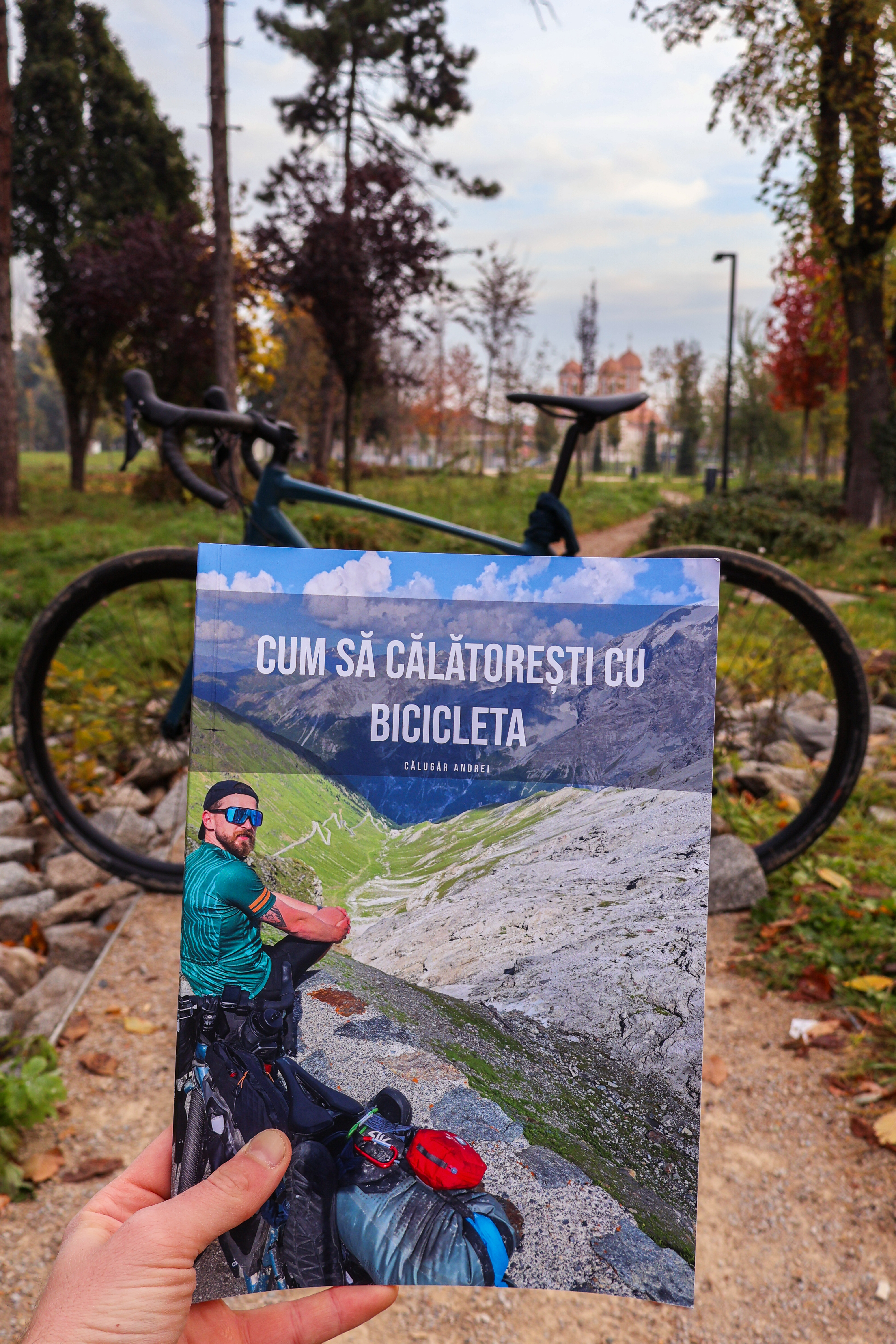 Ghid complet de Bikepacking – Ediția tipărită