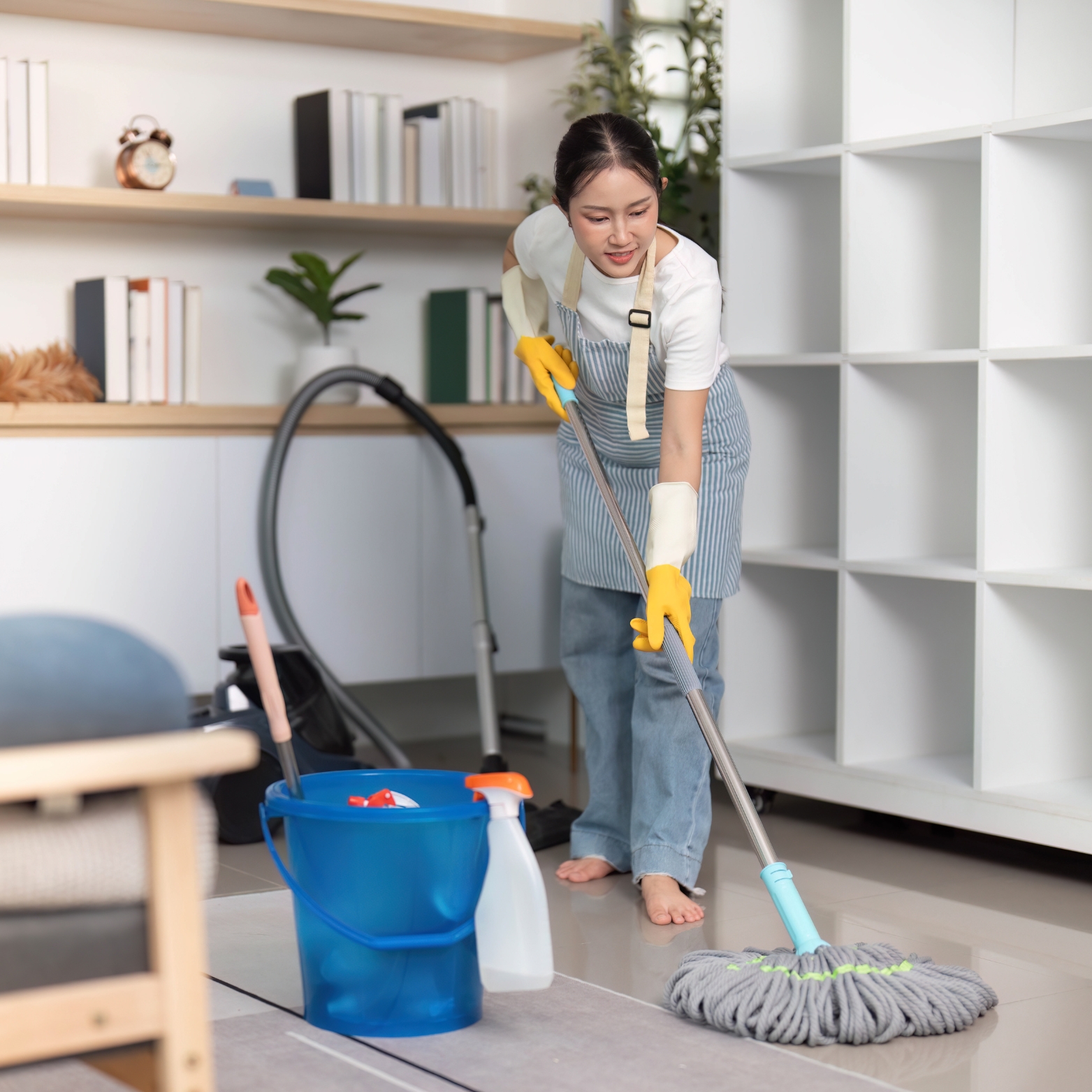 Indoor home cleaning 