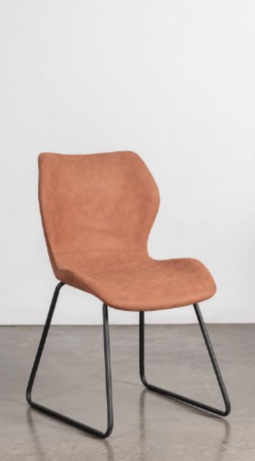 SILLA SCARLETT MARRON BASE CAÑO