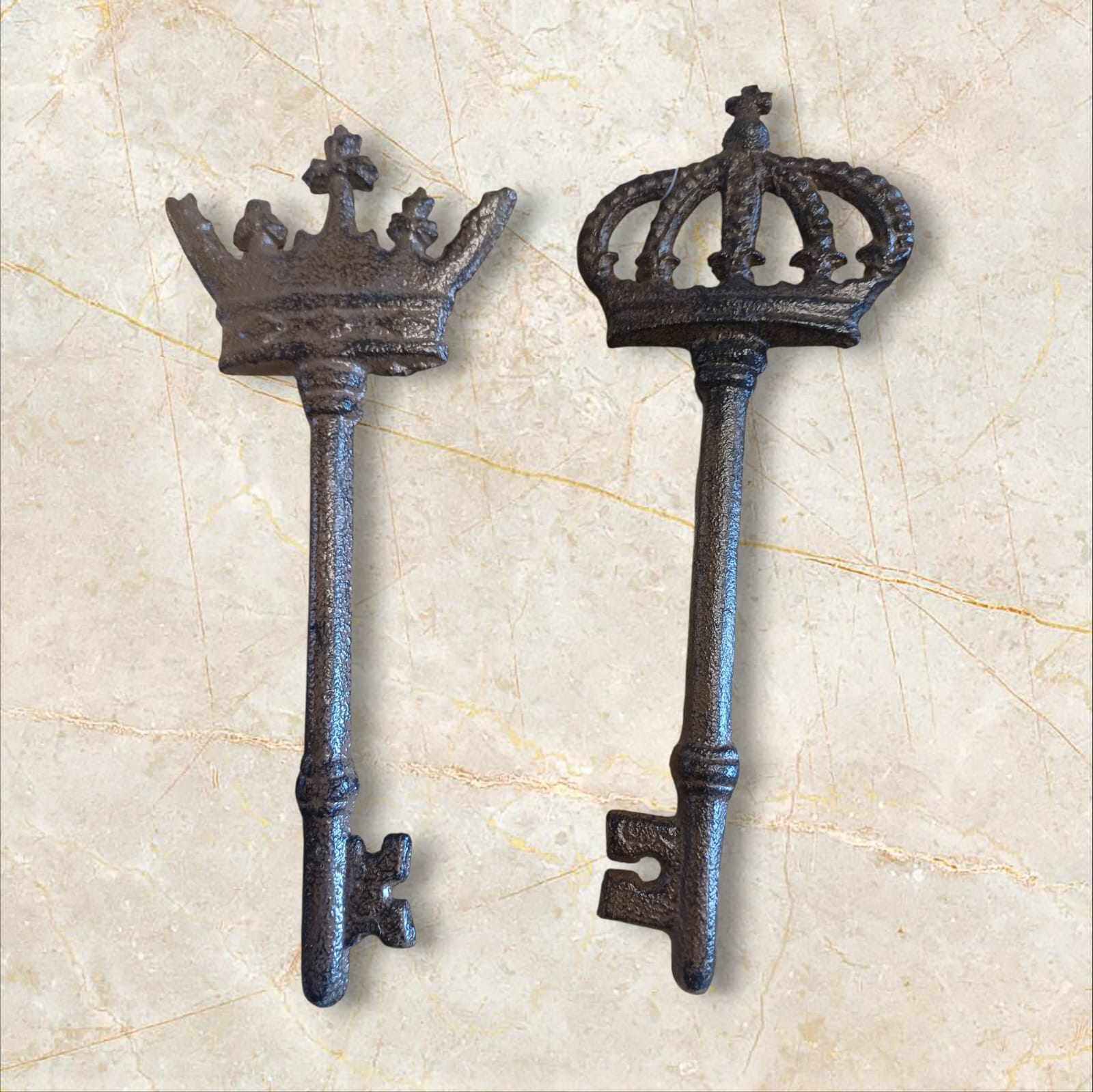 COLGANTE ESTILO LLAVE REINA Y LLAVE REY 18*6,5