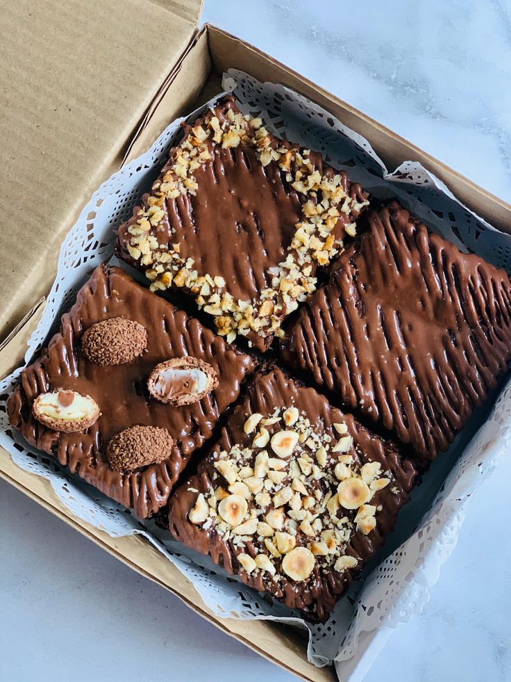 ASSORTED BROWNIE BOX