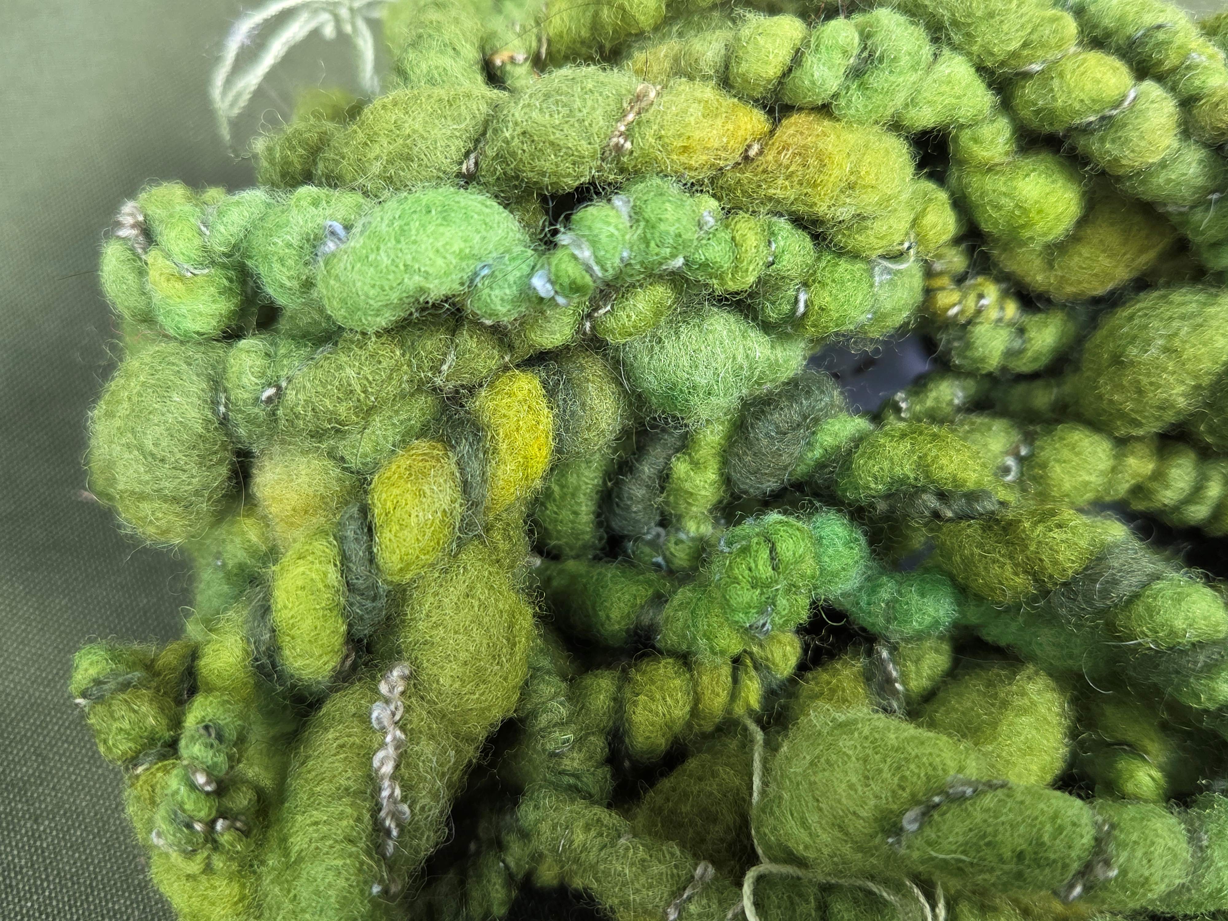 TAPESTRY Artyarn "SILKY MOSS"