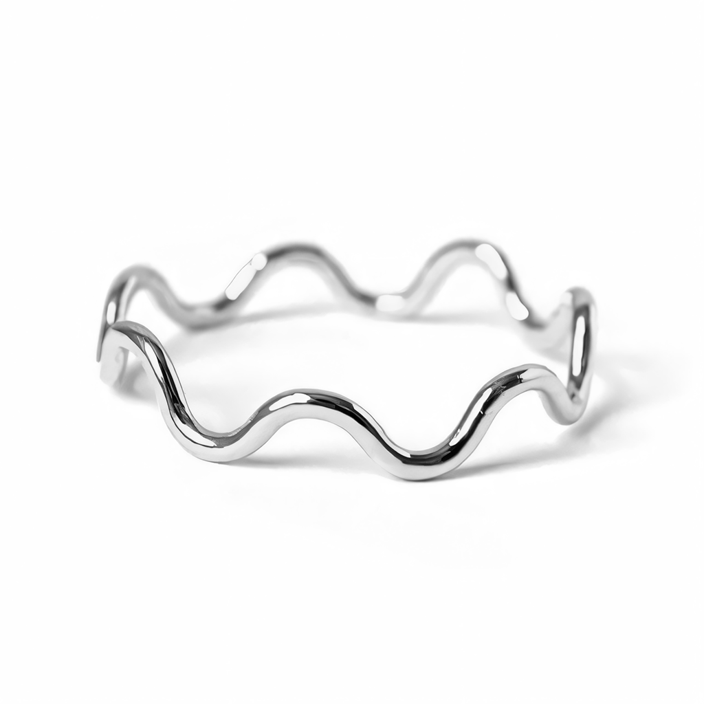 Solid Gold Wavy Ring