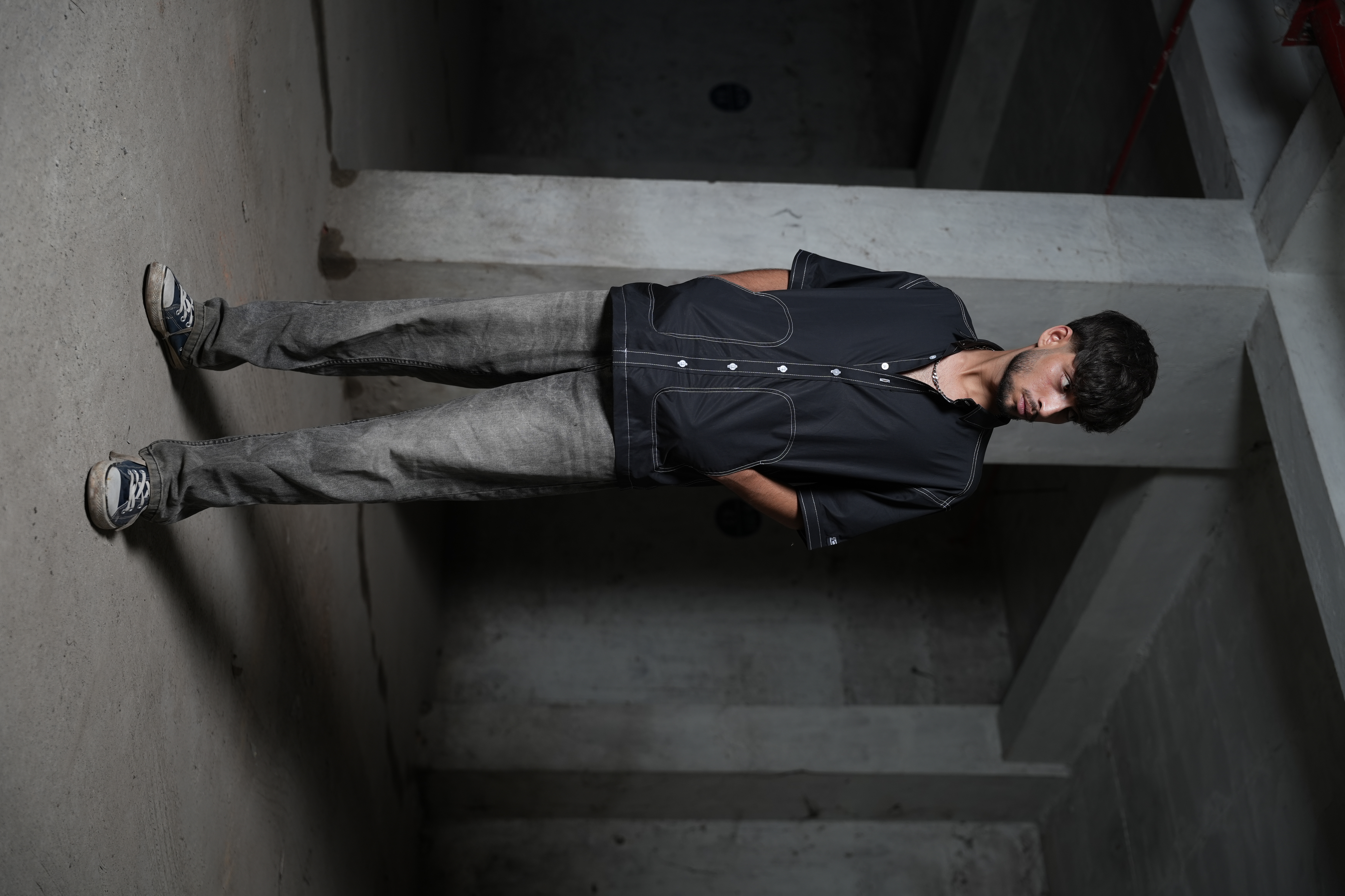 Black code short sleeve shirt 