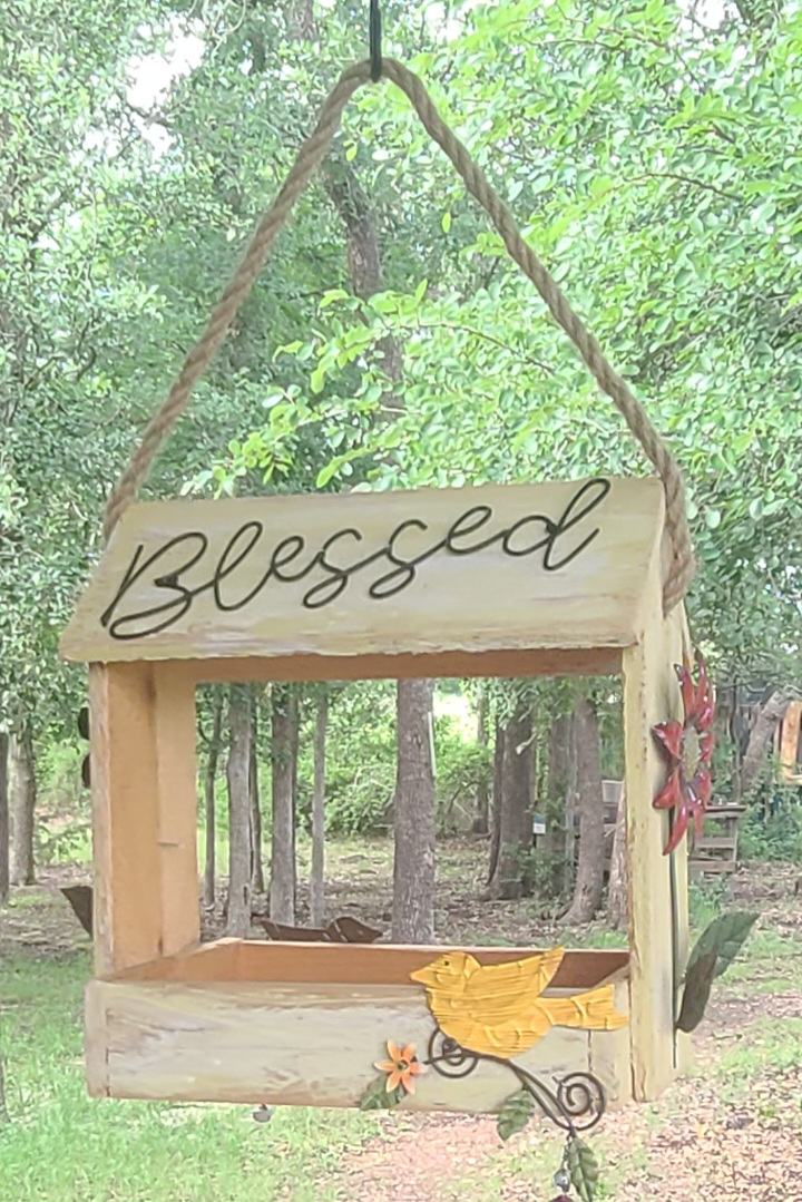 Decorative Wooden Bird Feeder