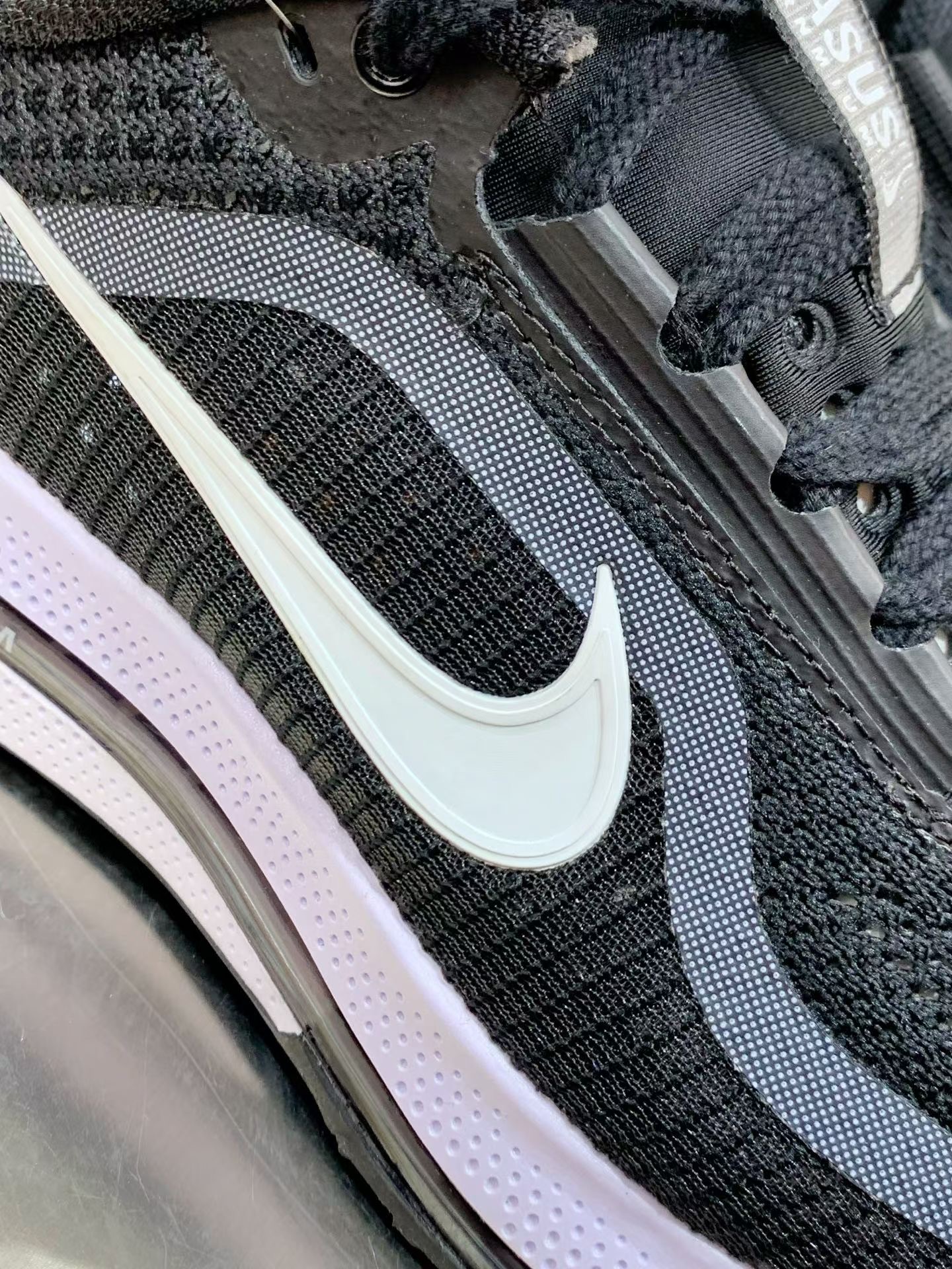 Nike Air Max Zoom Sneakers