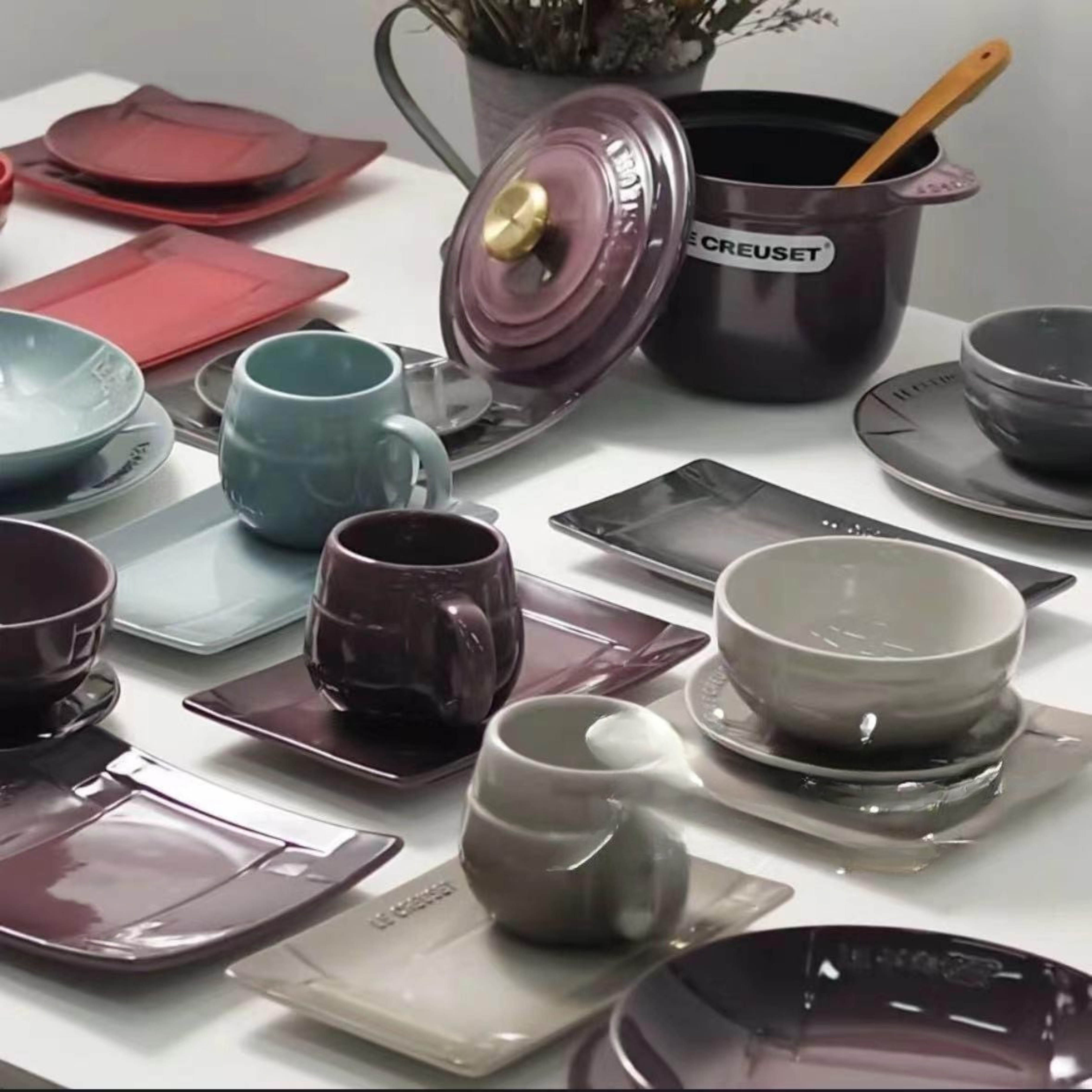 Le Creuset Stoneware Tableware Set