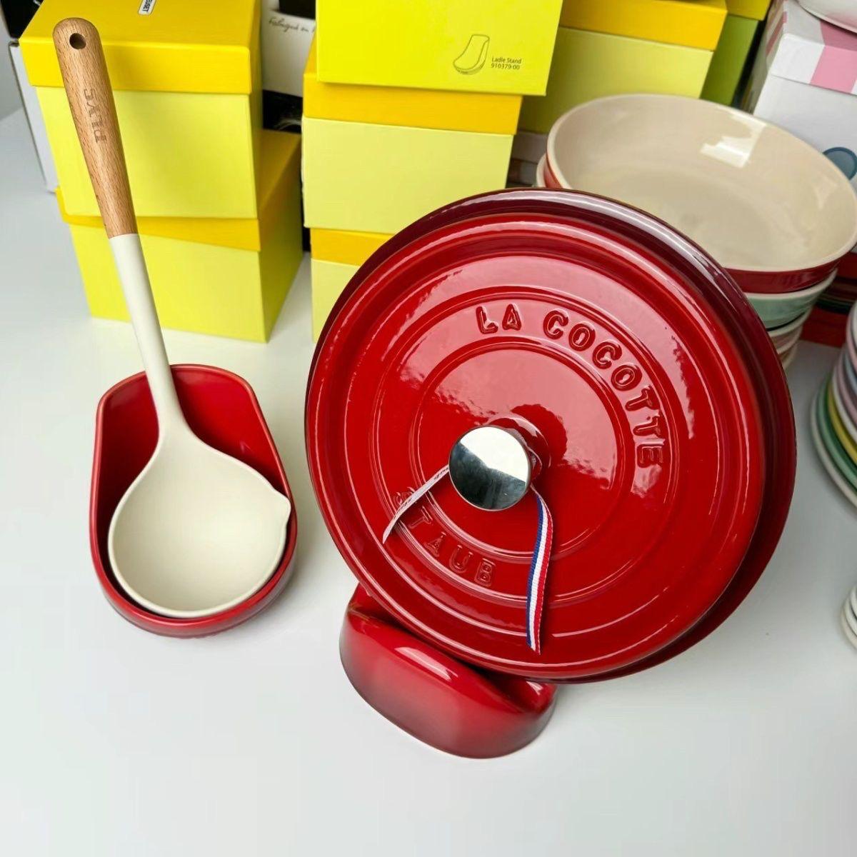 Le Creuset Pan Lid Stand