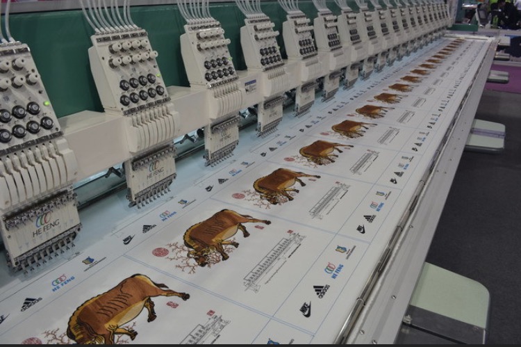 Multi-head Embroidery Machine