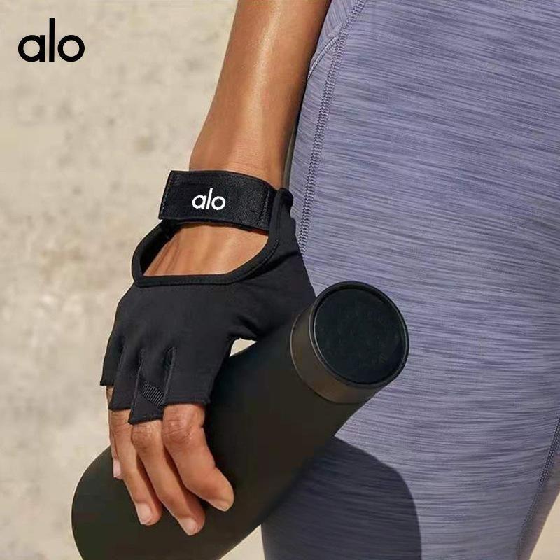 Alo Yoga Workout Gloves