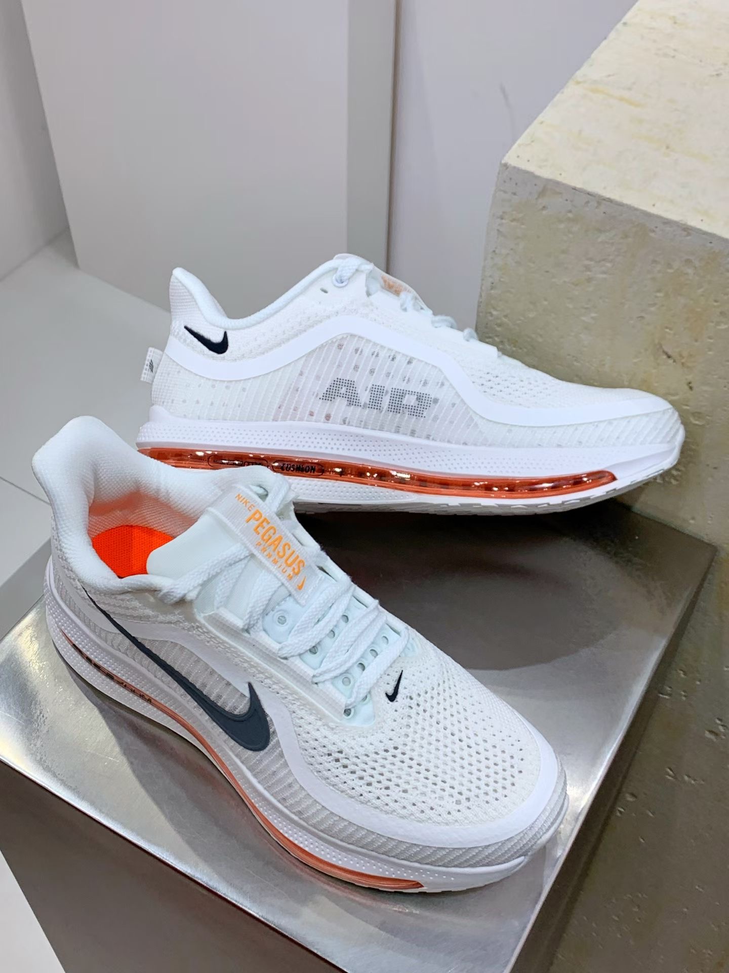 Nike Air Max Zoom Sneakers