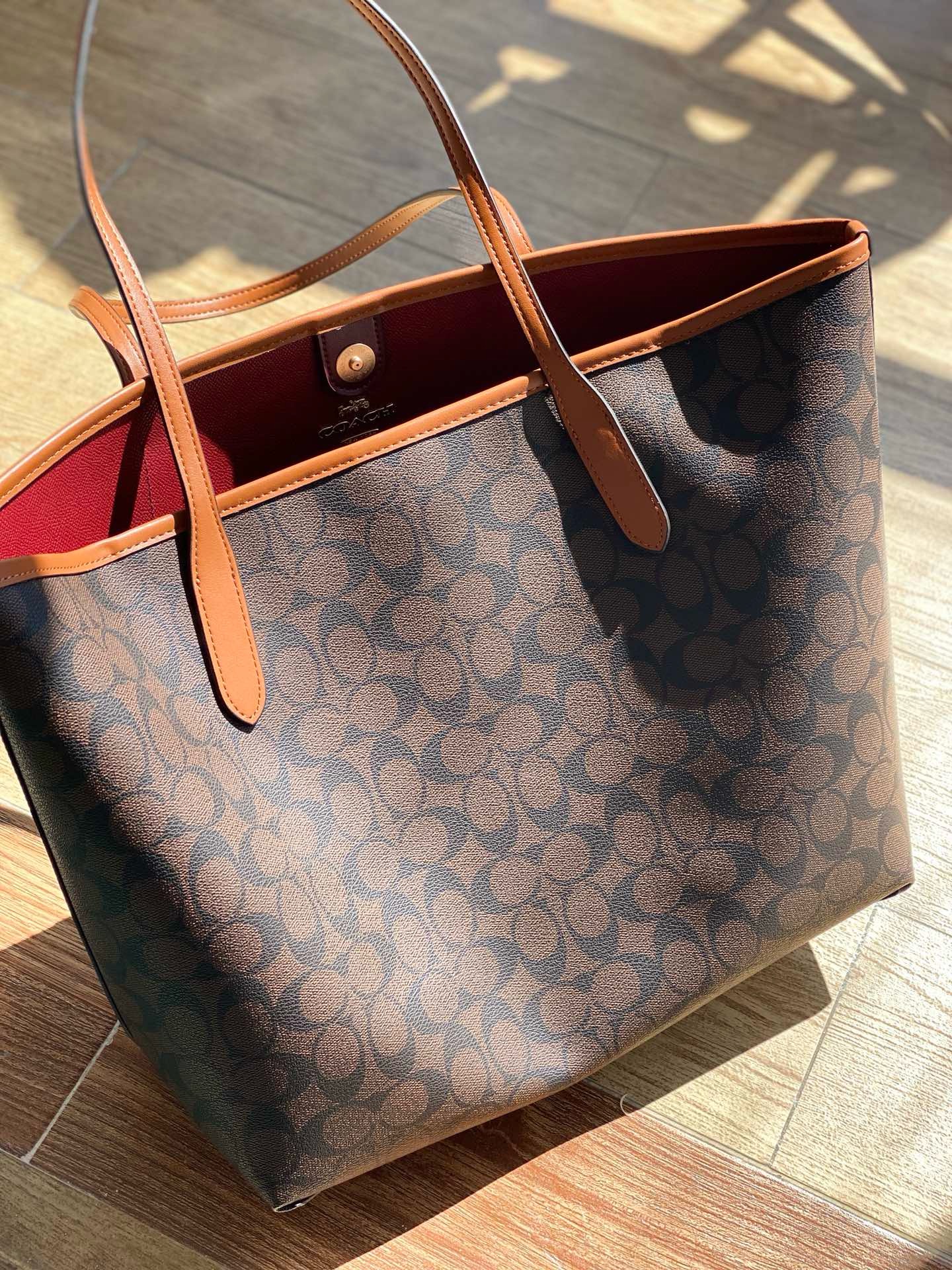 Coach Signature Tote Bag