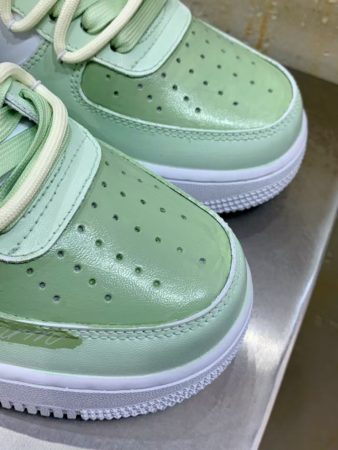Nike Air Force 1 Pastel Green Sneakers