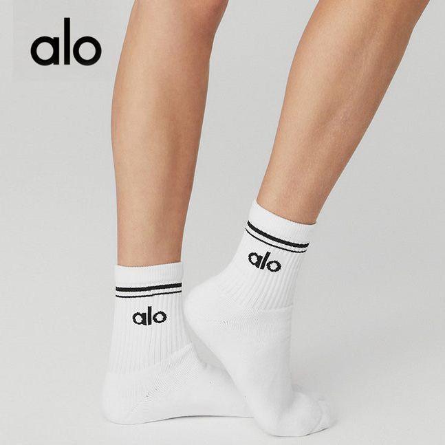 Alo Yoga Women's Ribbed Socks