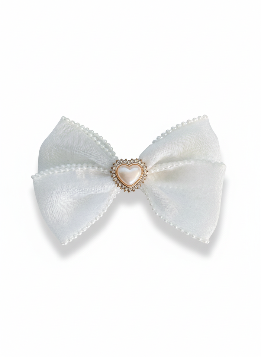 •Double Head pearl organza hair bow with heart pearl and with charming, classy look