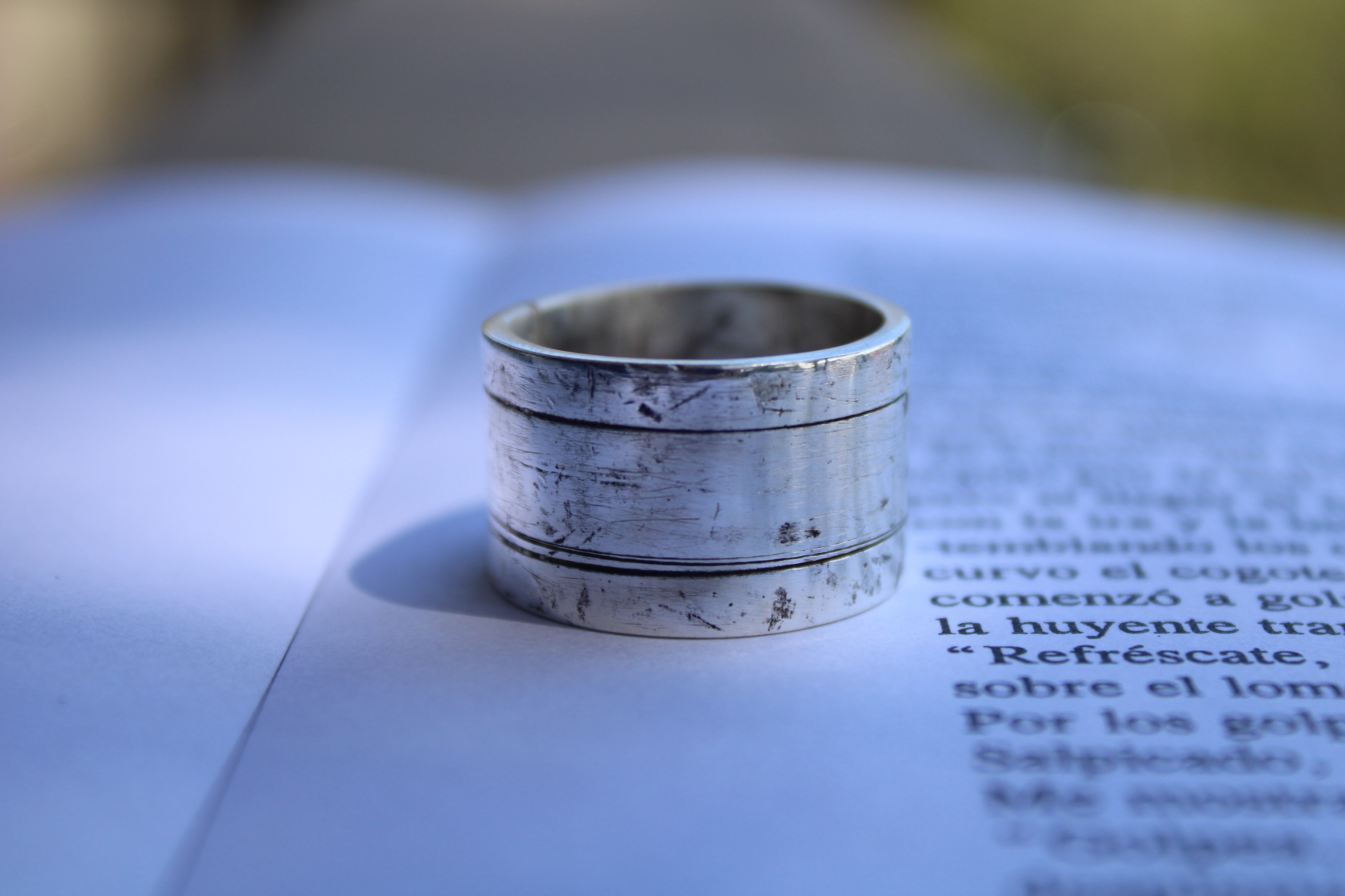 Thick and heavy rough ring on pure silver 999.5