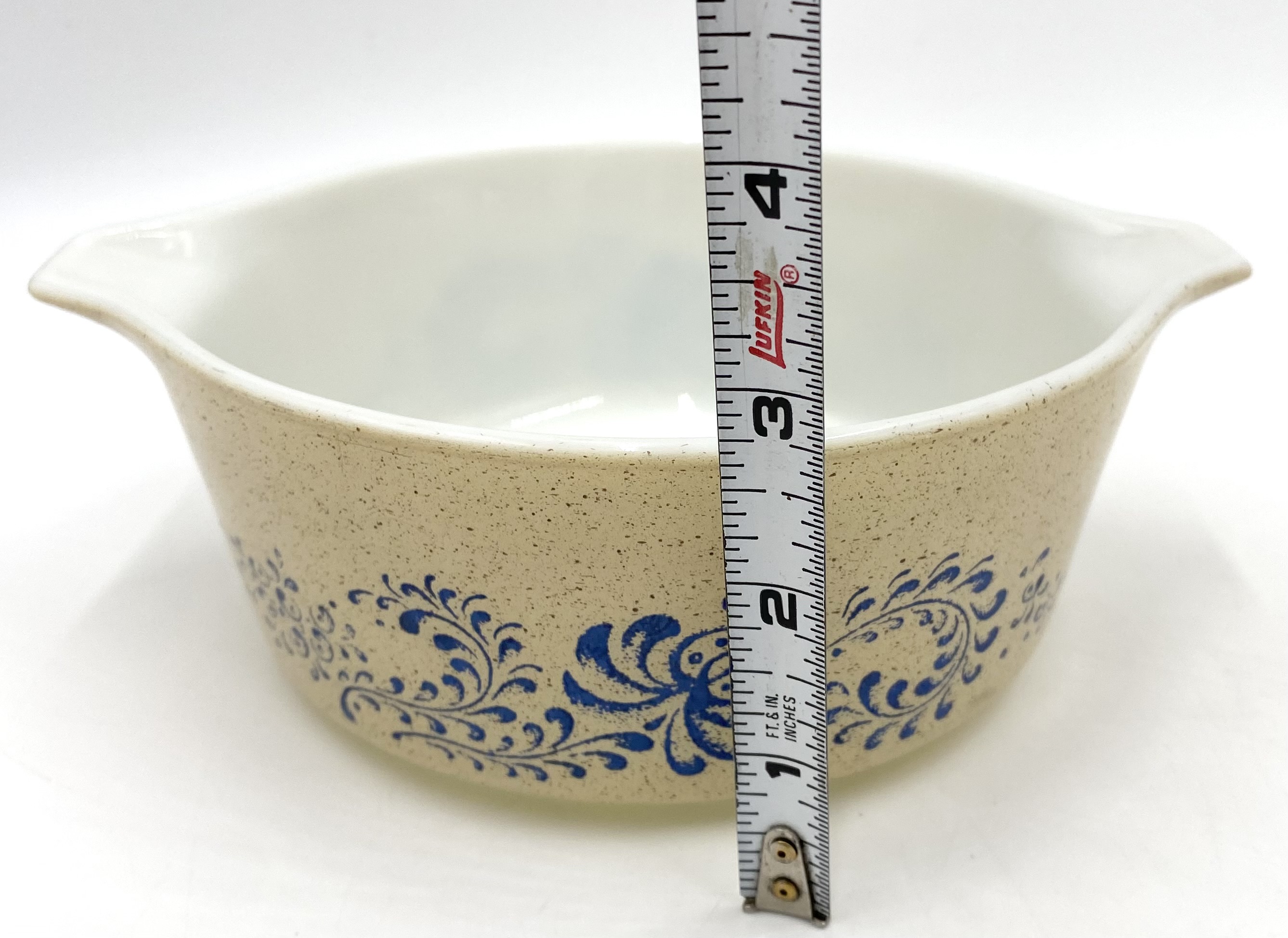 Vintage Pyrex Homestead 472-B  750mL Casserole Dish No Lid.