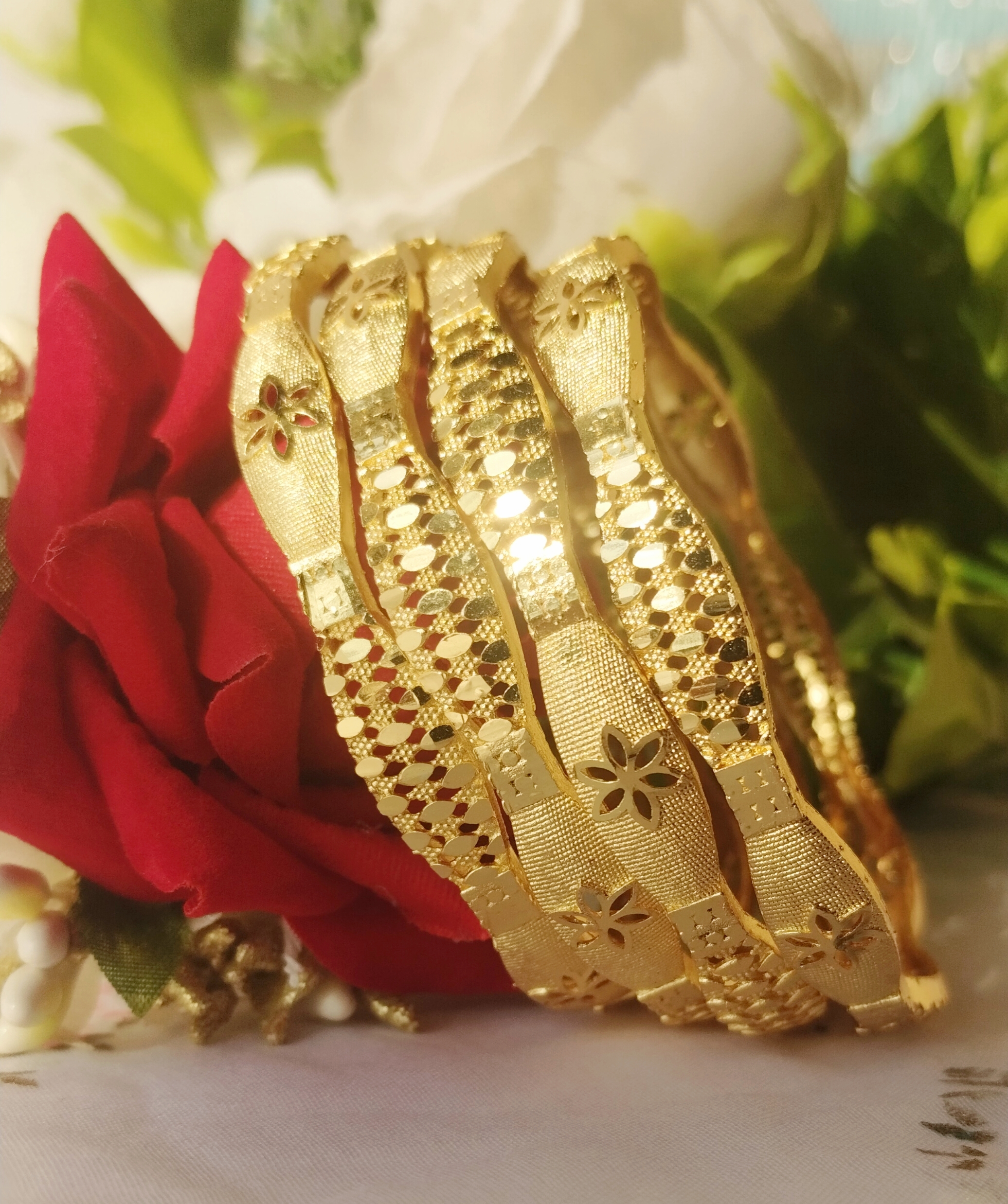 Unique Gold-plated bangles