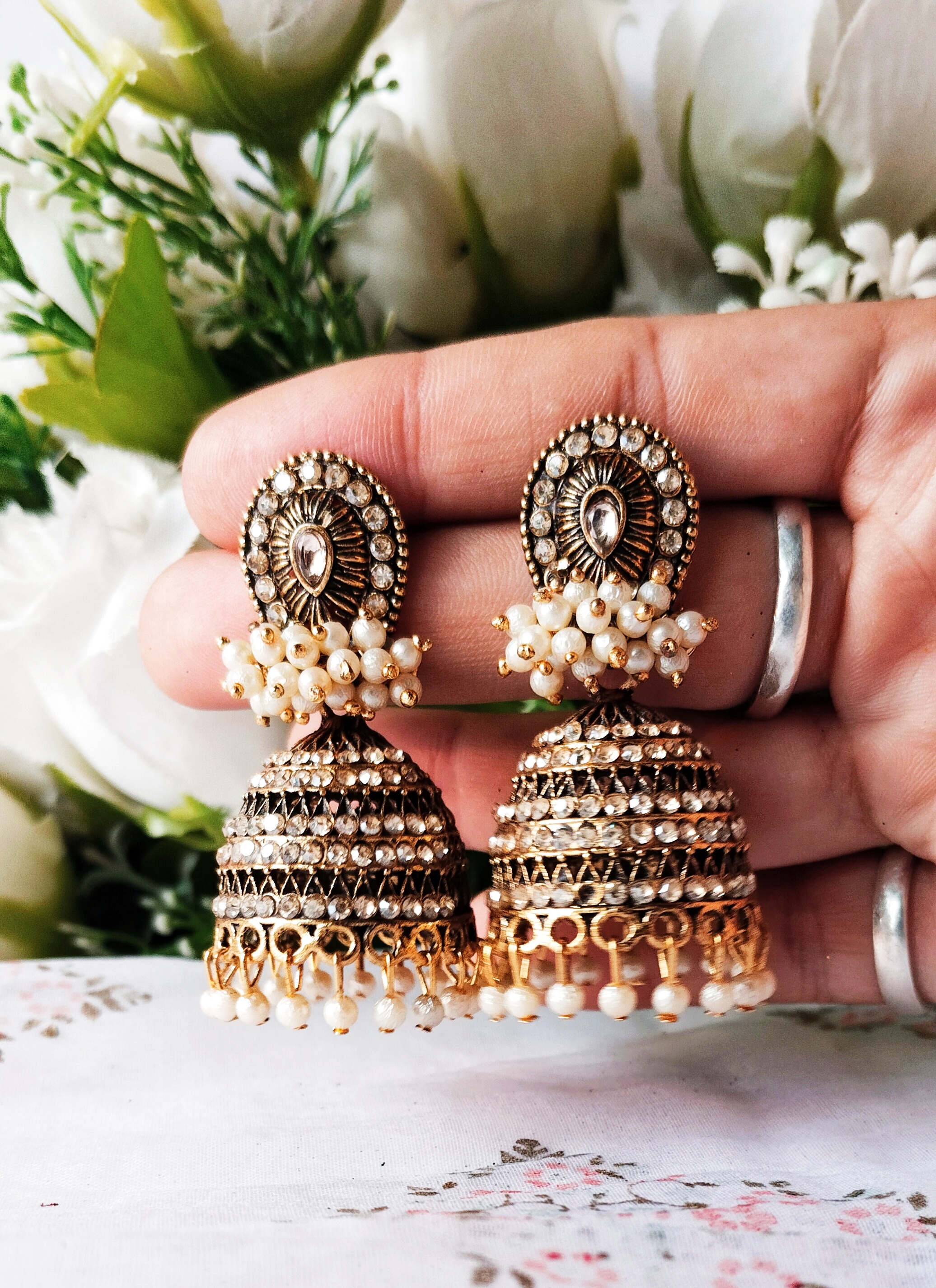 AD jhumka with pearl
