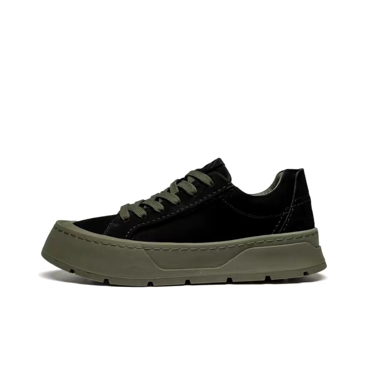 Black and Green Casual Sneaker