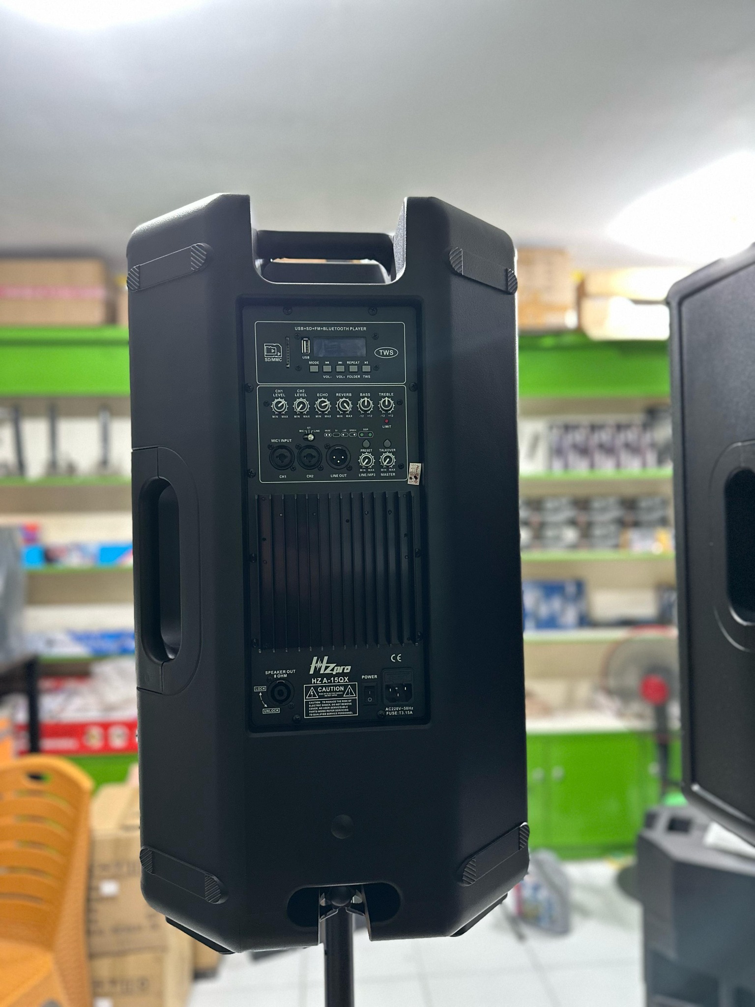 HZ PRO A-15 QX Speaker Aktif 15Inc per 1Set (Sepasang)
