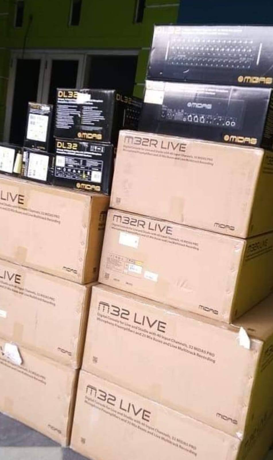 Digital Mixer Audio MIDAS M32 LIVE Garansi Resmi 