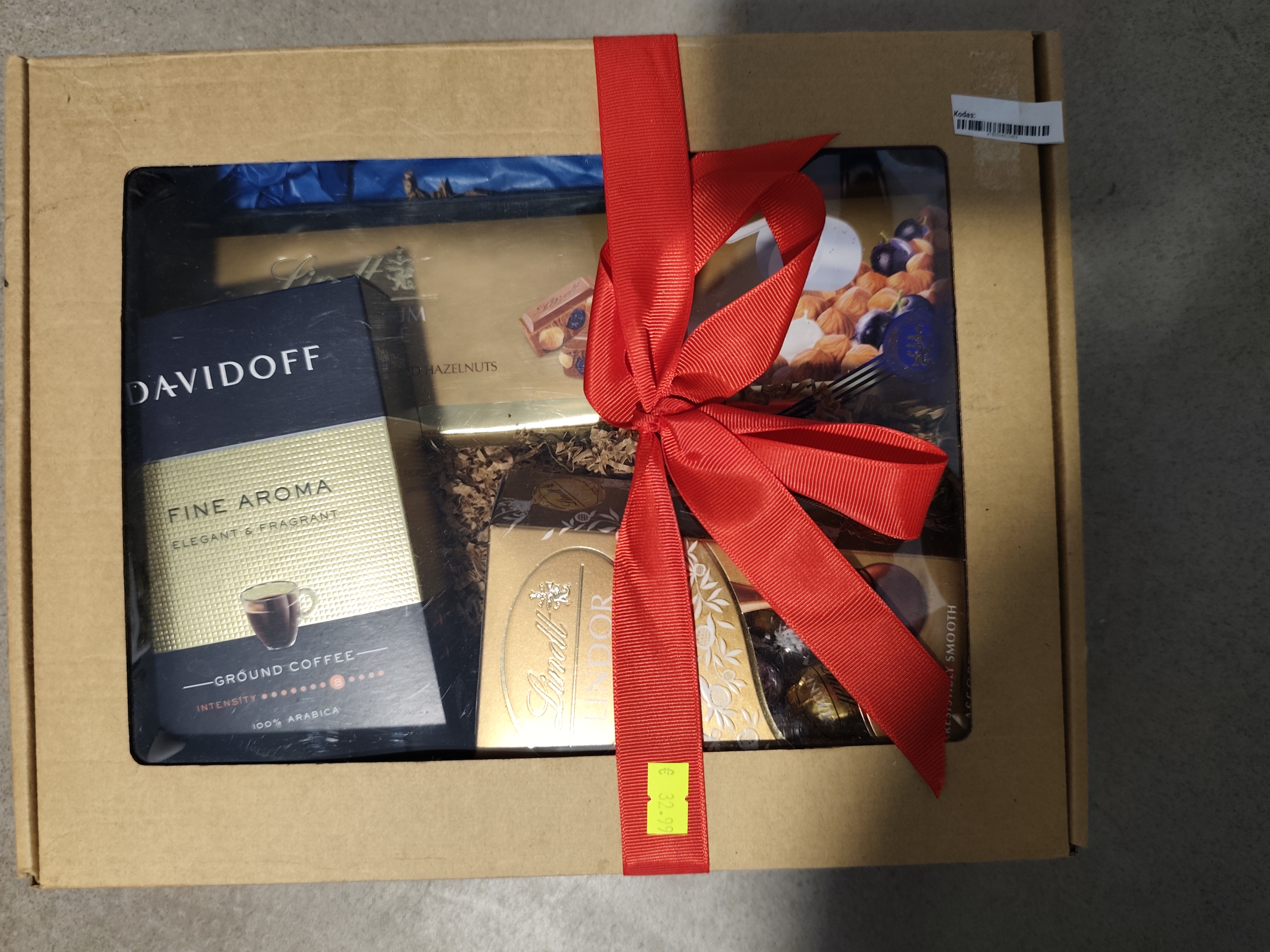 Dovanų rinkinys su kava ir saldainiais