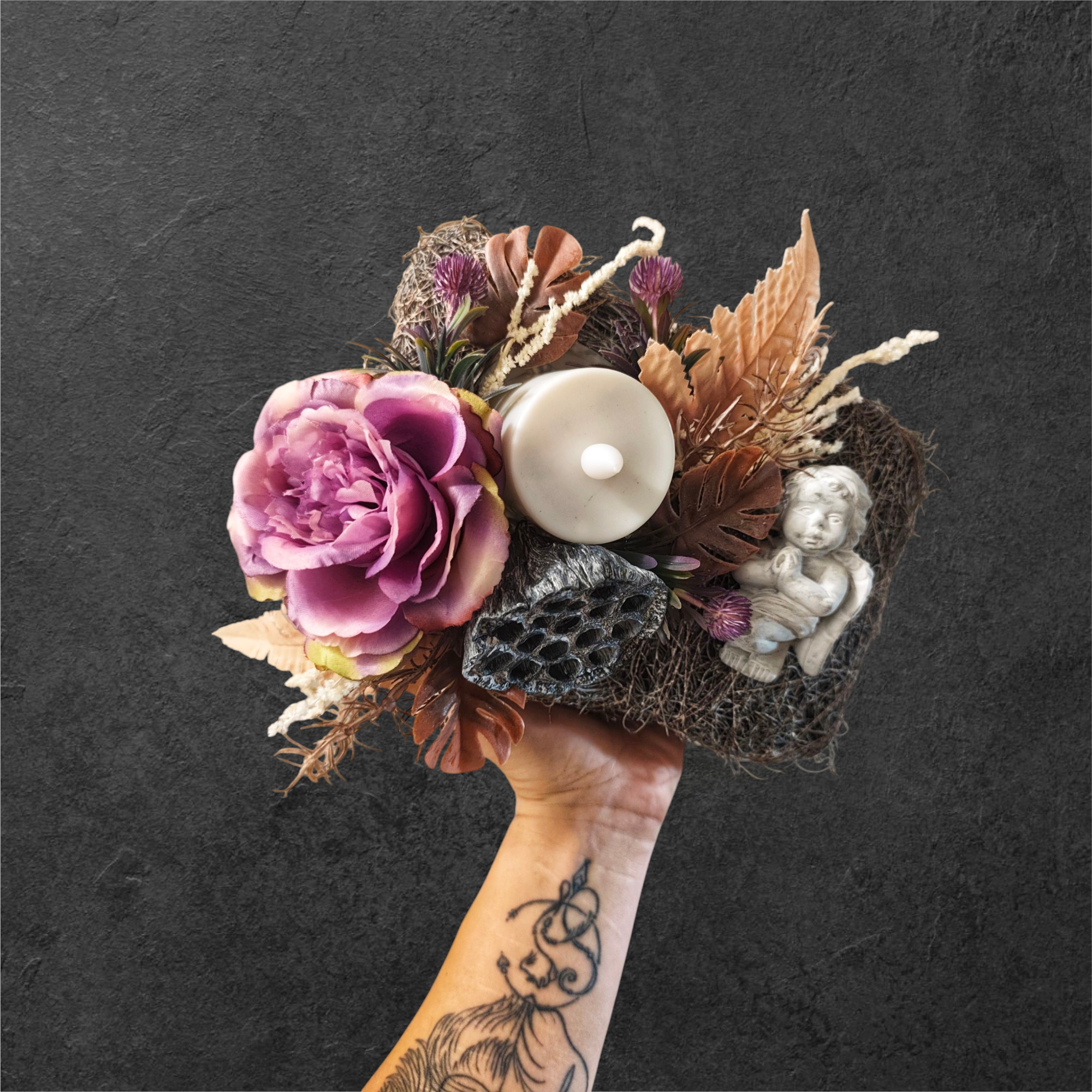 Dekoratyvinė kompozicija su žvake