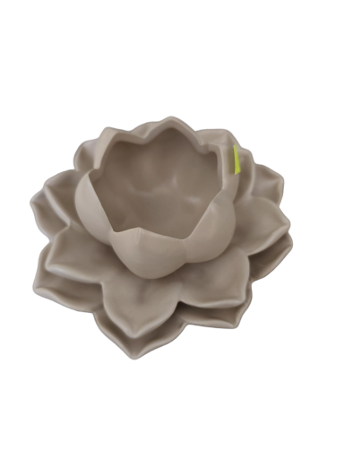 Keraminis žvakidė lotoso formos