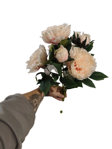 Dirbtinių gėlių puokštė