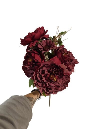 Dirbtinių gėlių puokštė