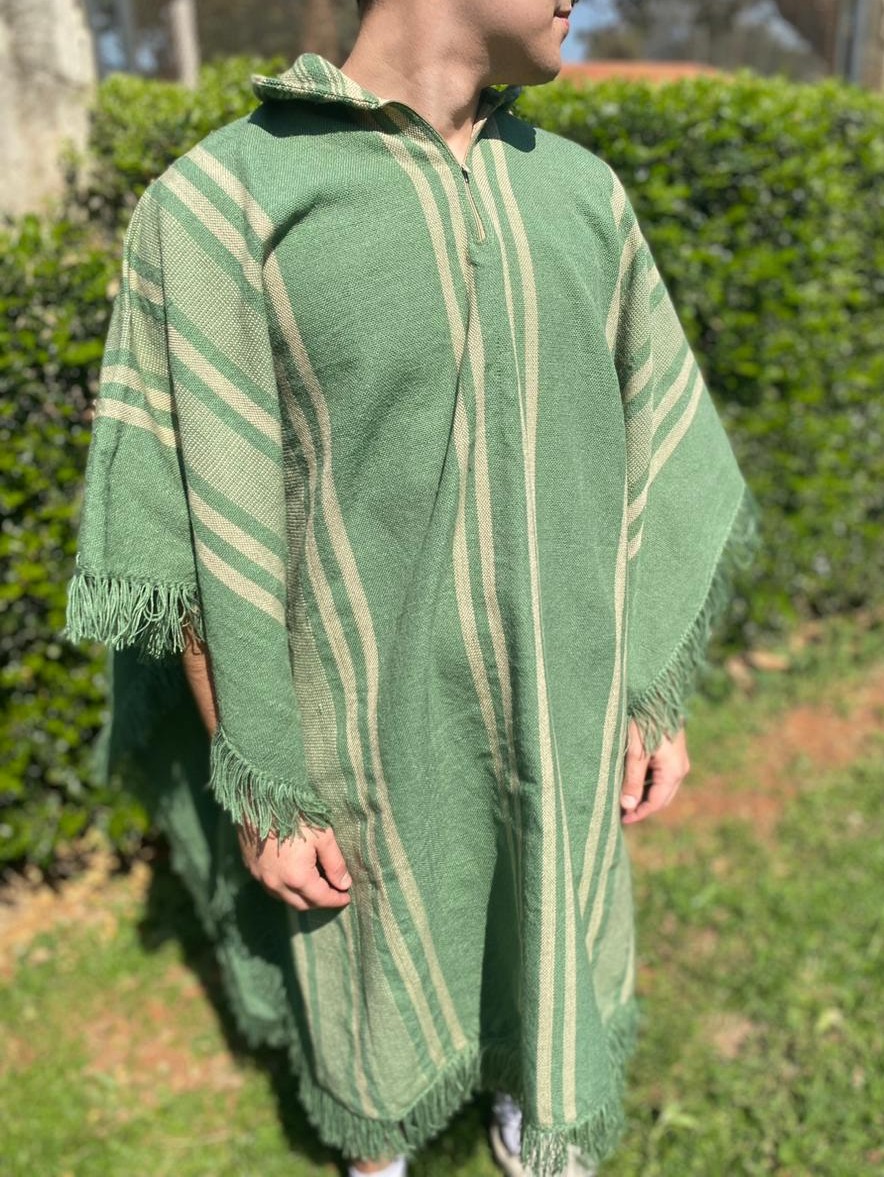 Poncho de lana